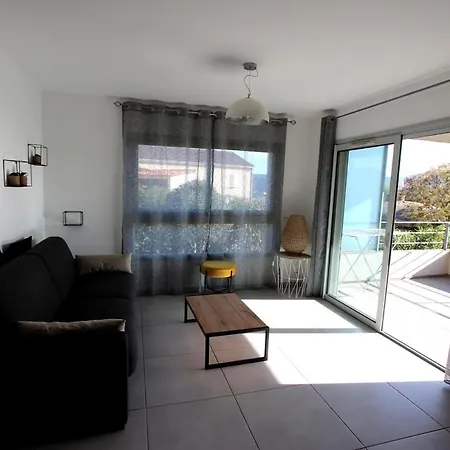 T2 Centre-ville De Porto-vecchio * Porto-Vecchio (Corsica)