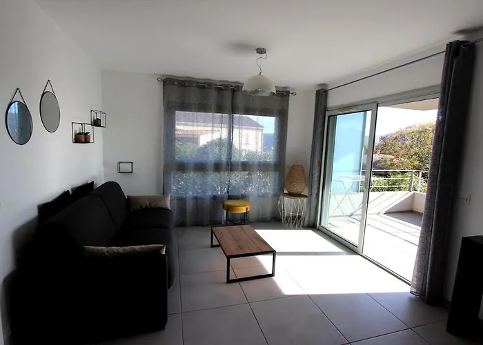 T2 Centre-ville De Porto-vecchio * Πόρτο Βέκιο